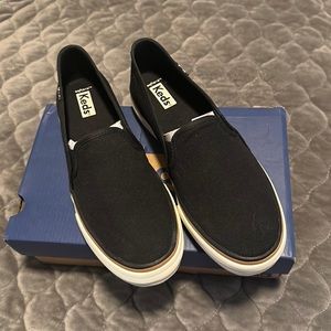 New Women’s Keds size 7.
